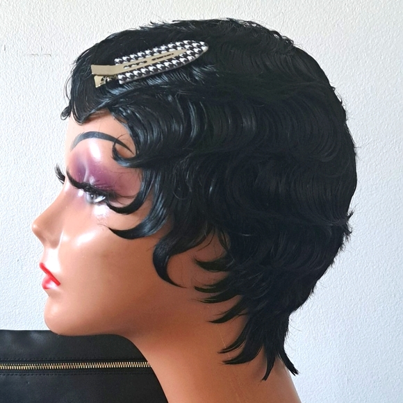 Human Hair Pixie Wig - Picture 5 of 7